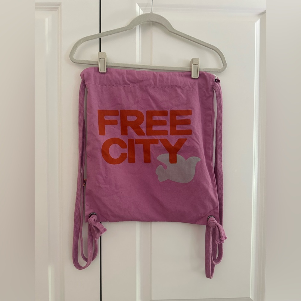 FREECITY X GAP COLLAB Sinch Bag / FREECITY Backpack - Picture 7 of 11